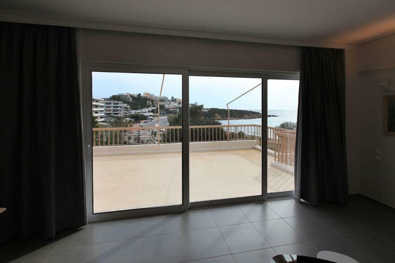 Seaside Renovated Top Floor Apartment Saronida Exterior photo